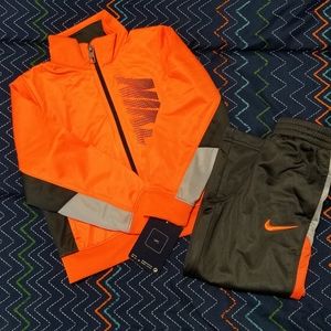 NWT Boy's Nike Tracksuit Set 2T
